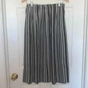 H&M Flowy Striped Skirt 